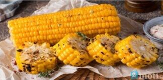 Orkaitėje kepti kukurūzai su prieskoniais ir sviestu. Skonis primins vasarą!