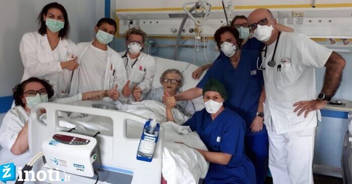 95 metų močiutė tapo seniausia nuo koronaviruso pasveikusia paciente Italijoje