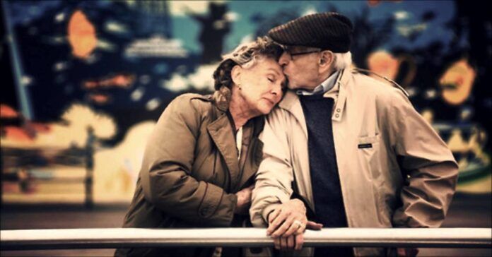 Ar žinote kodėl vyresniems žmonėms sunku užmegzti draugystę?