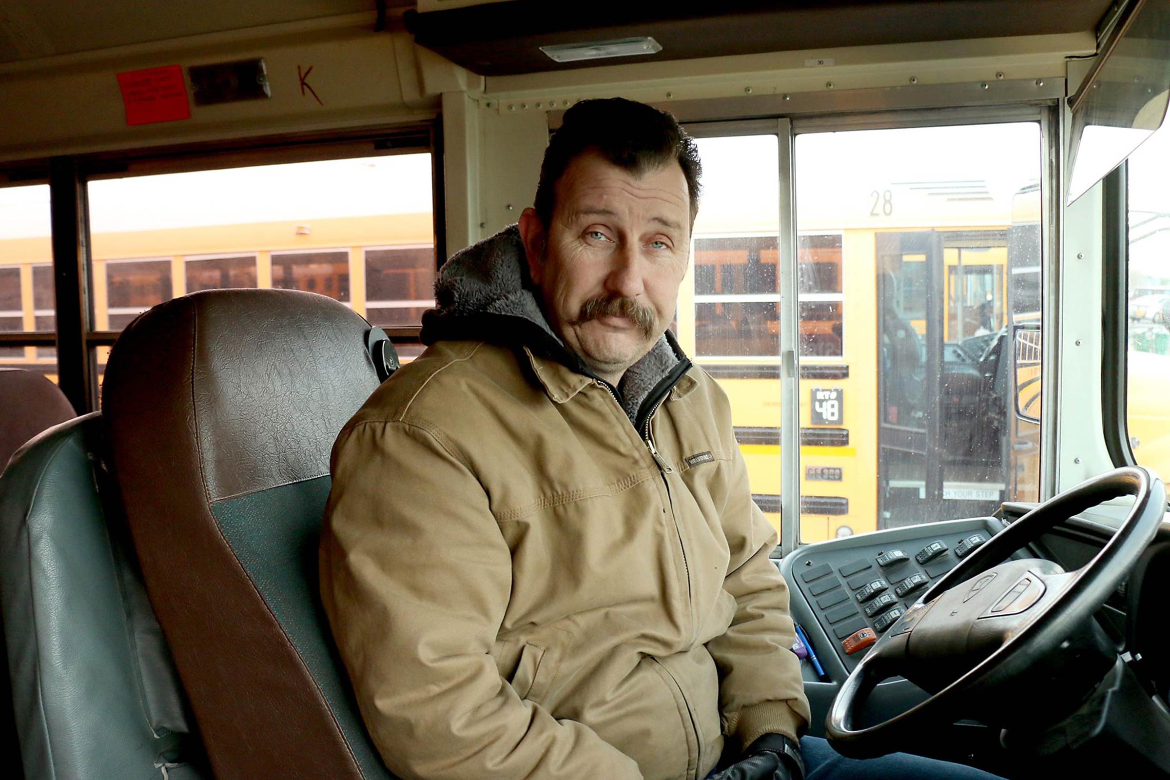 Работа водителем школьного автобуса