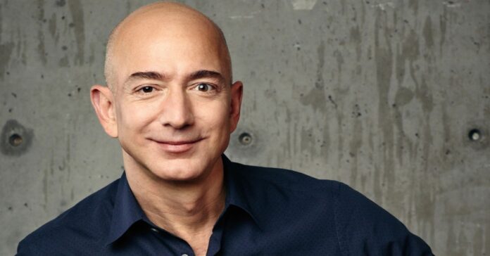 JAV verslo magnatas Jeff Bezos: štai, ko gailėsitės, kai jums sukaks 80 m.