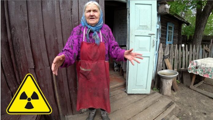 Britų keliautojas atrado, kad Černobylyje vis dar gyvena 92-erių senolė su sūnumi