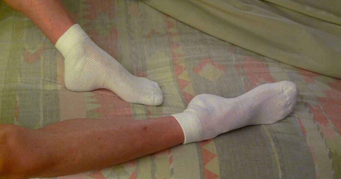 Kodėl gerai visada miegoti su kojinėmis? Priežastis nuostabi