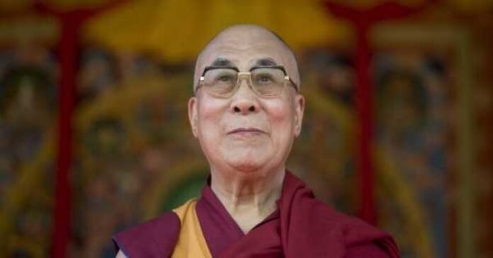 Dalai Lama: štai kodėl laimingi žmonės nešvenčia gimtadienių