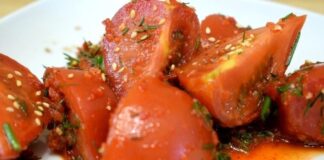 Pasakiškas pomidorų užkandis. Svečiai tikrai paprašys recepto!