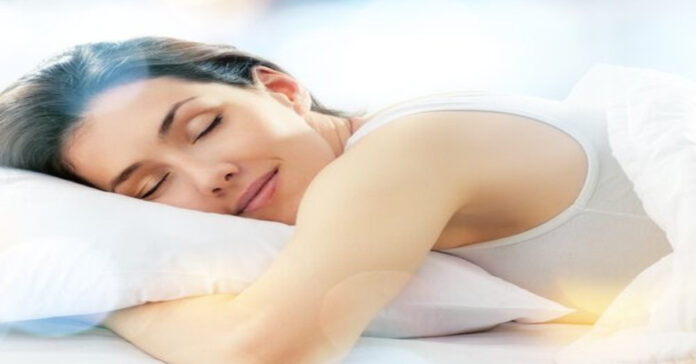 Kaip miego padėtis veikia energiją ir sveikatą?