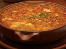 Ispaniška česnakų sriuba: tikras kulinarinis šedevras