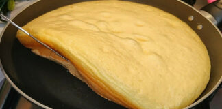 Kaip iškepti purų omletą kaip debesį? Pirmiausia reikia atskirti trynius nuo baltymų