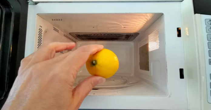 Įkaitinkite citriną mikrobangų krosnelėje. Poveikis jus nustebins