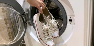 Suvyniokite sportbačius ir įdėkite į skalbimo mašiną. Jie bus balti ir švarūs!