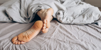 Ar iškišate pėdas iš antklodės? Tai svarbus kūno siunčiamas signalas