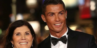 Cristiano Ronaldo vis dar gyvena su savo mama. Sužinokite, kodėl